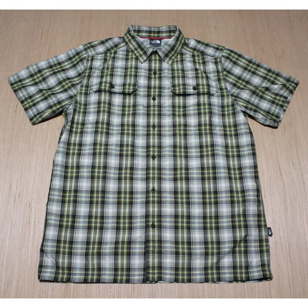 The North Face Button Up Hiking‎ Shirt Mens Size M Nylon Blend Plaid Gray Green